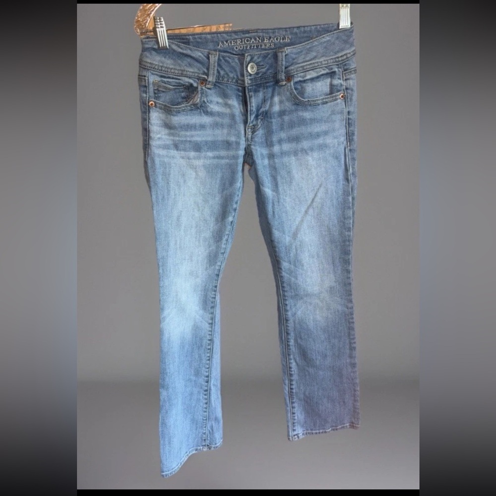 American Eagle Womens Size 0 Light Wash Next Level Stretch Kick Boot Jeans